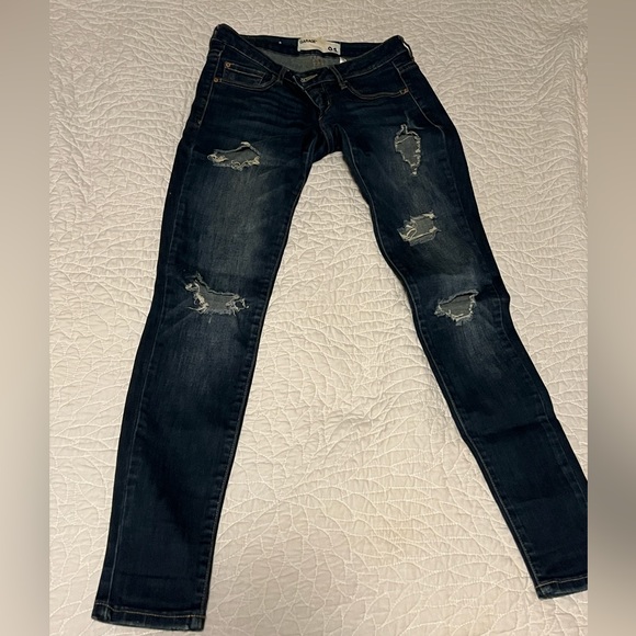 Ripped jeans - Picture 1 of 1